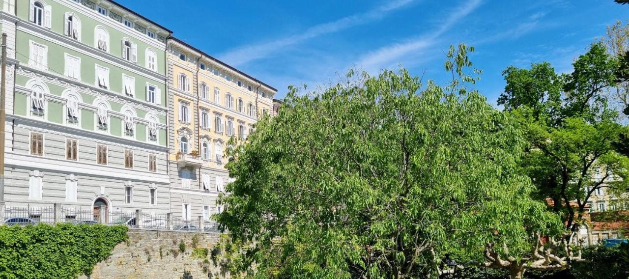 Central Park In Trieste Luaran gambar